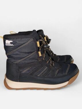 Kids Sorel Black Winter Lace-Up Ankle Boots with Tan Sole Accents size 5